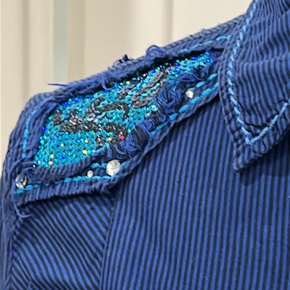 Roar western top cowgirl chic! - Picture 6 of 14